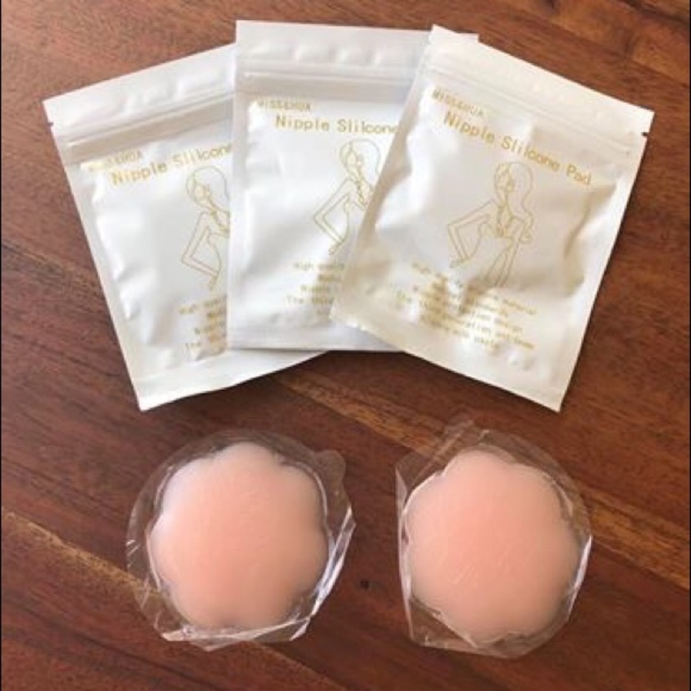 ⭐️Free w/ Purchase of $40⭐️ Nipple Cover 1 Pack